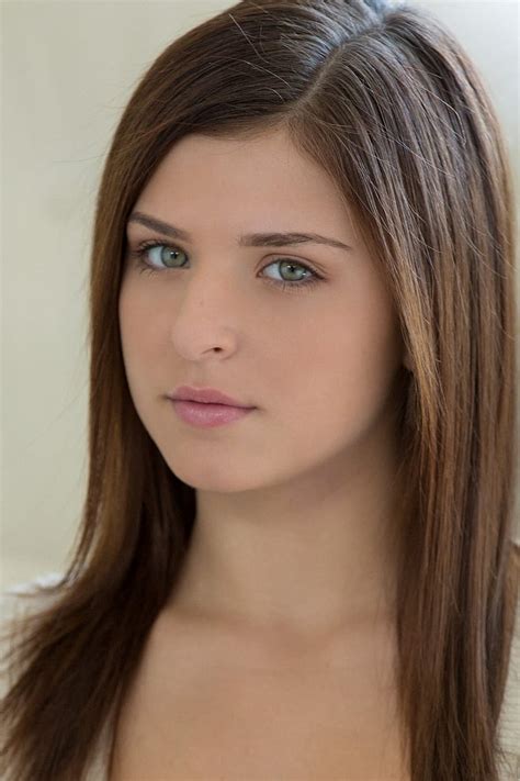 57 m) Mini Bio Comely, buxom, and shapely 5&x27;2" brunette stunner Leah Gotti was born on October 4, 1997 in Sherman, Texas. . Leah gotti pornstar